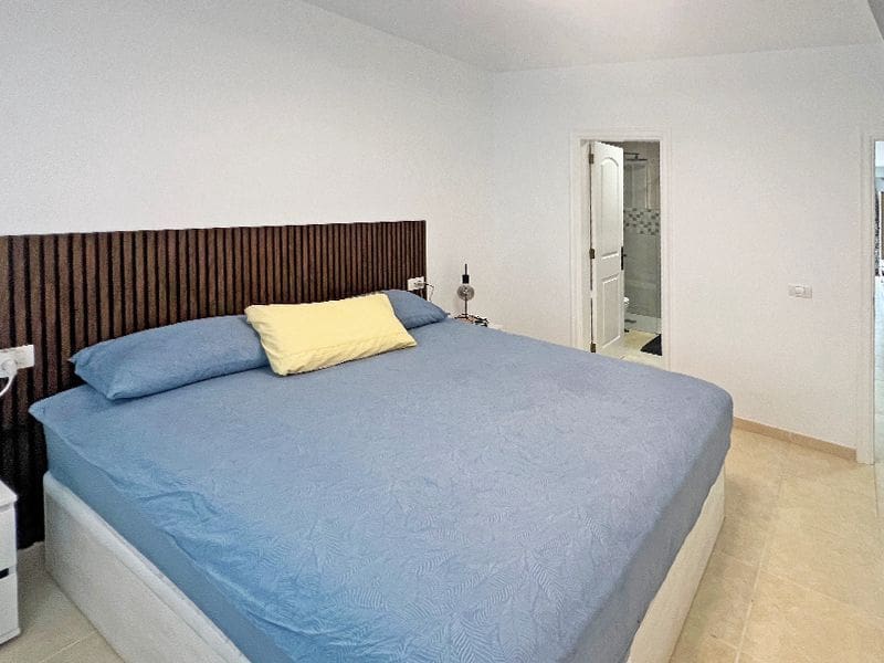 Apartamento de 2 habitaciones en Chayofa en venta con piscina garaje - 395.000 € (Ref: 8792259)