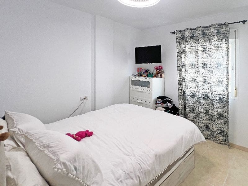 Apartamento de 2 habitaciones en Chayofa en venta con piscina garaje - 395.000 € (Ref: 8792259)