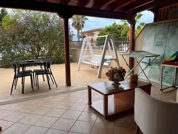 3 soveværelse Semi-Rækkehus til salg i Casco Urbano, Adeje med swimmingpool garage - € 635.000 (Ref: 8847107)