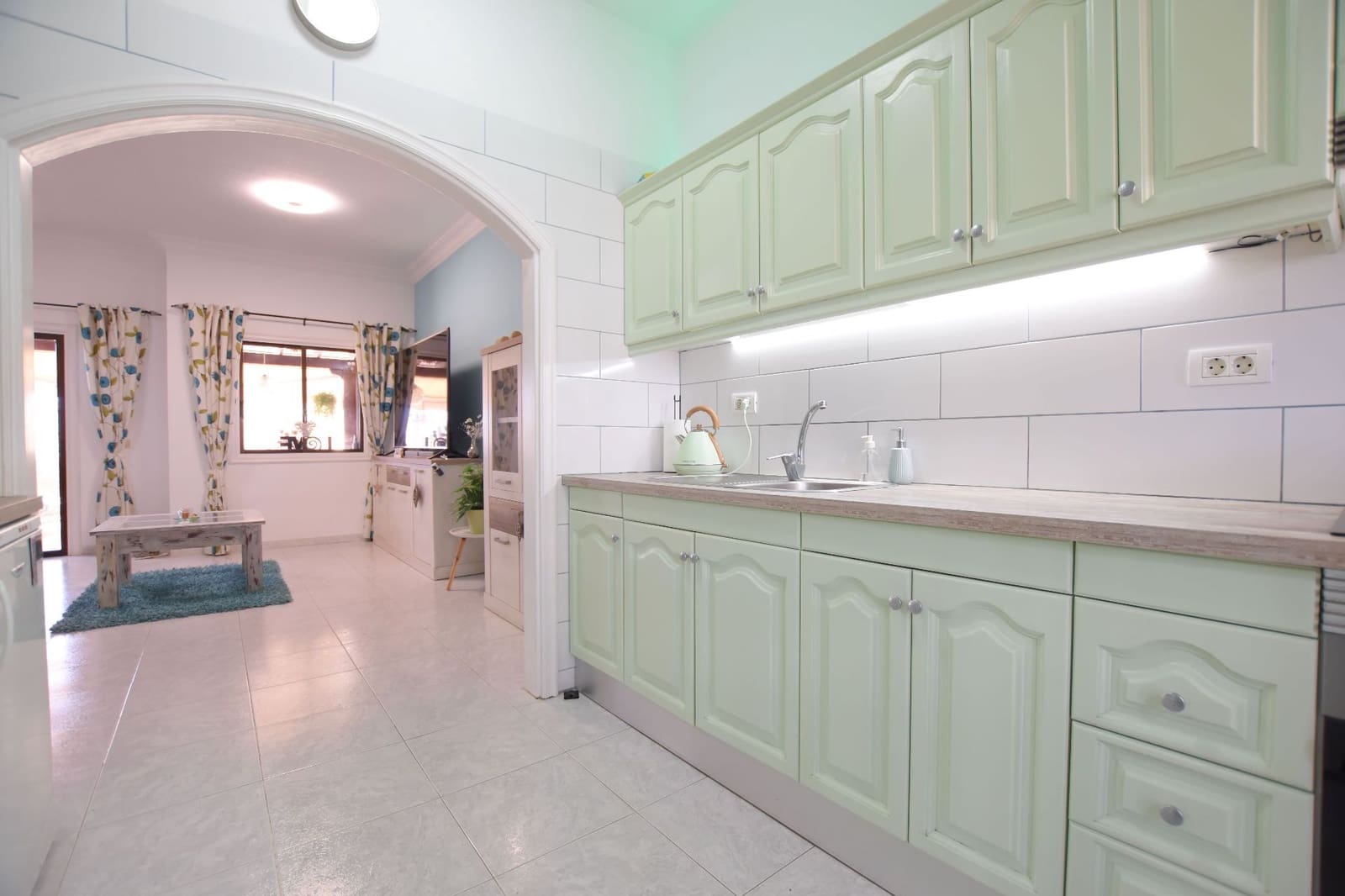 2 quarto Moradia Geminada para venda em Chayofa com piscina garagem - 340 000 € (Ref: 8847108)