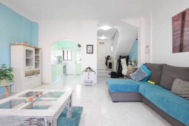 2 quarto Moradia Geminada para venda em Chayofa, Arona com piscina garagem - 340 000 € (Ref: 8847108)