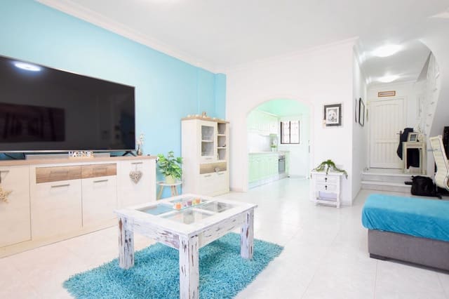 2 quarto Moradia Geminada para venda em Chayofa, Arona com piscina garagem - 340 000 € (Ref: 8847108)