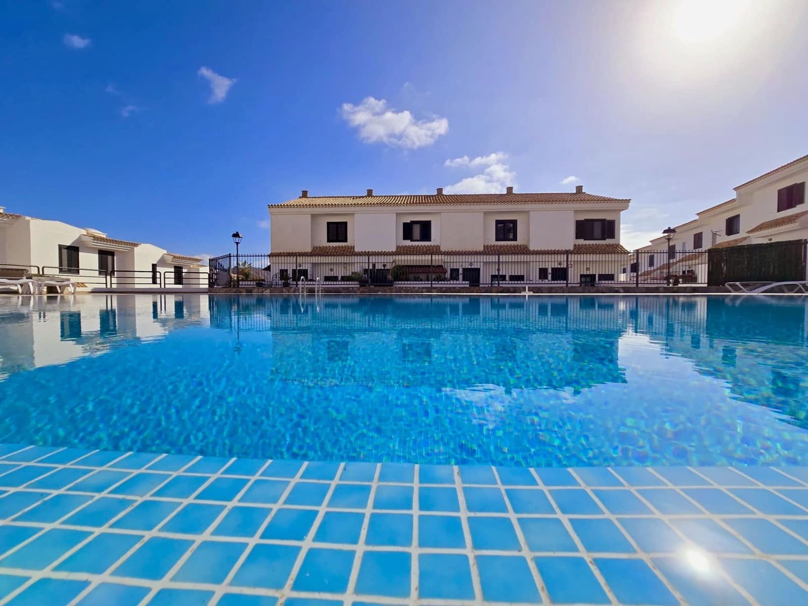 2 quarto Moradia Geminada para venda em Chayofa com piscina garagem - 340 000 € (Ref: 8847108)