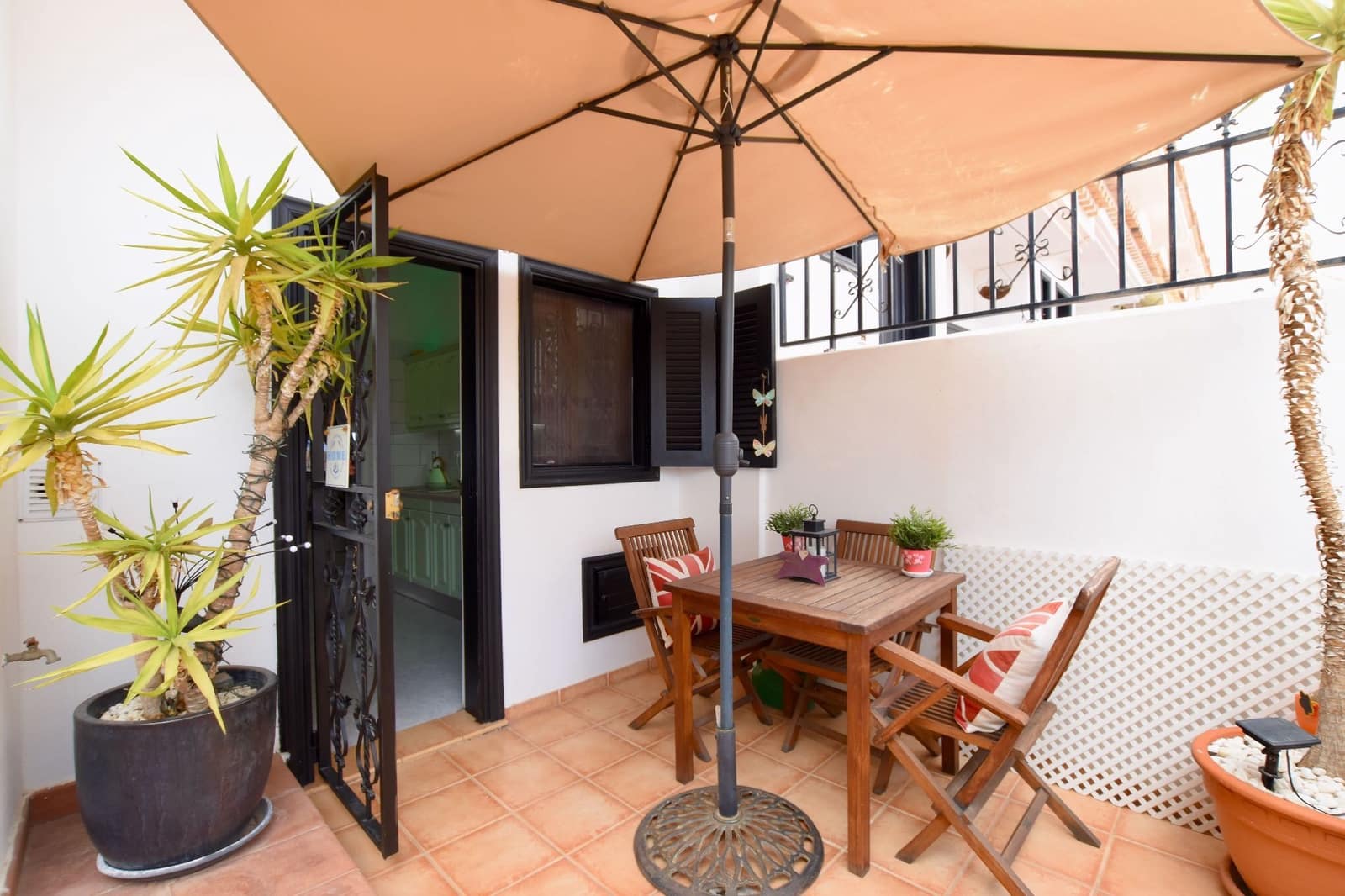 2 quarto Moradia Geminada para venda em Chayofa com piscina garagem - 340 000 € (Ref: 8847108)