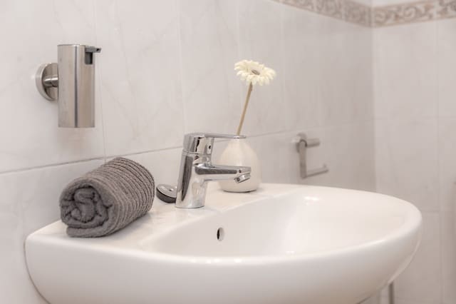 4 bedroom Townhouse for sale in Playa del Duque, Adeje with pool garage - € 459,000 (Ref: 8873921)