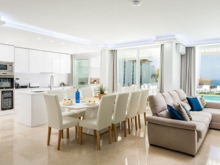 6 sovrum Villa till salu i El Madronal med pool garage - 2 550 000 € (Ref: 8956847)