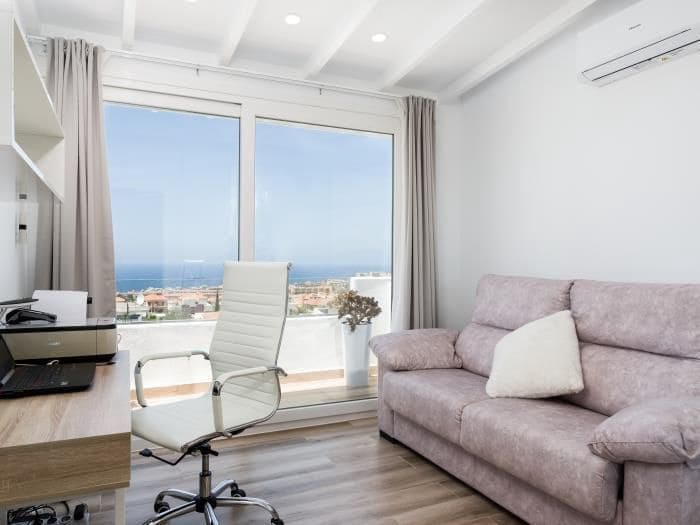 6 sovrum Villa till salu i El Madronal med pool garage - 2 550 000 € (Ref: 8956847)