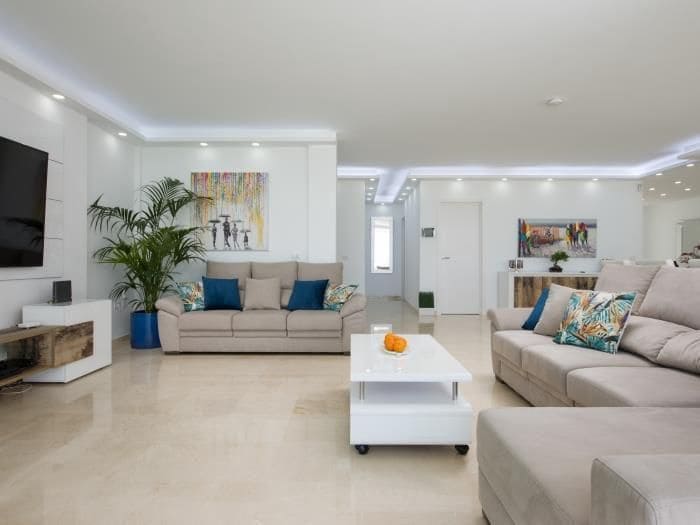 6 sovrum Villa till salu i El Madronal med pool garage - 2 550 000 € (Ref: 8956847)