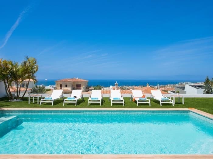 6 sovrum Villa till salu i El Madronal med pool garage - 2 550 000 € (Ref: 8956847)