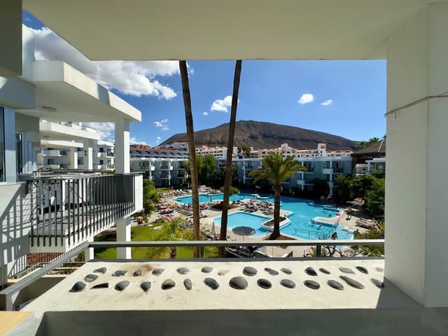1 soveværelse Lejlighed til salg i Los Cristianos, Arona med swimmingpool - € 249.000 (Ref: 8975779)