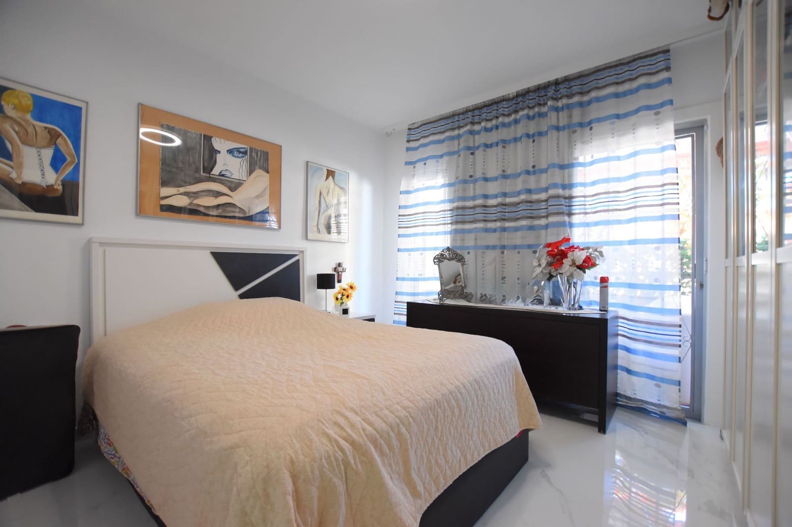 2 makuuhuone Huoneisto myytävänä paikassa Playa de las Americas mukana uima-altaan - 490 000 € (Ref: 9075712)