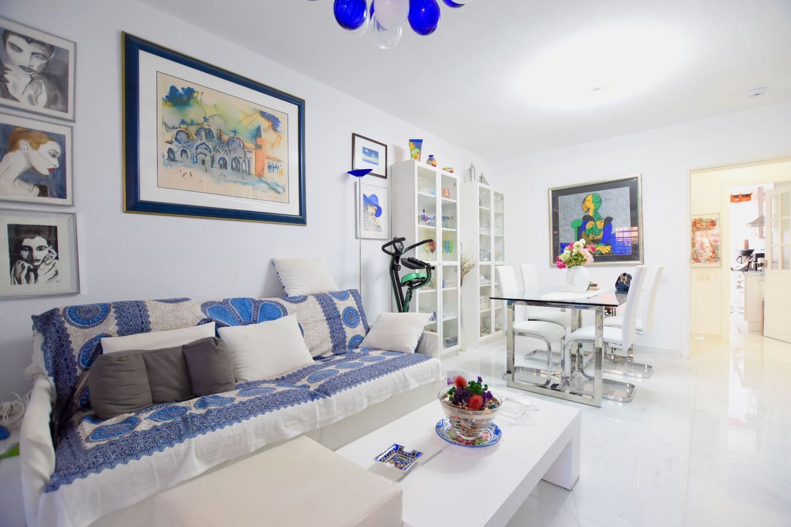 2 makuuhuone Huoneisto myytävänä paikassa Playa de las Americas mukana uima-altaan - 490 000 € (Ref: 9075712)