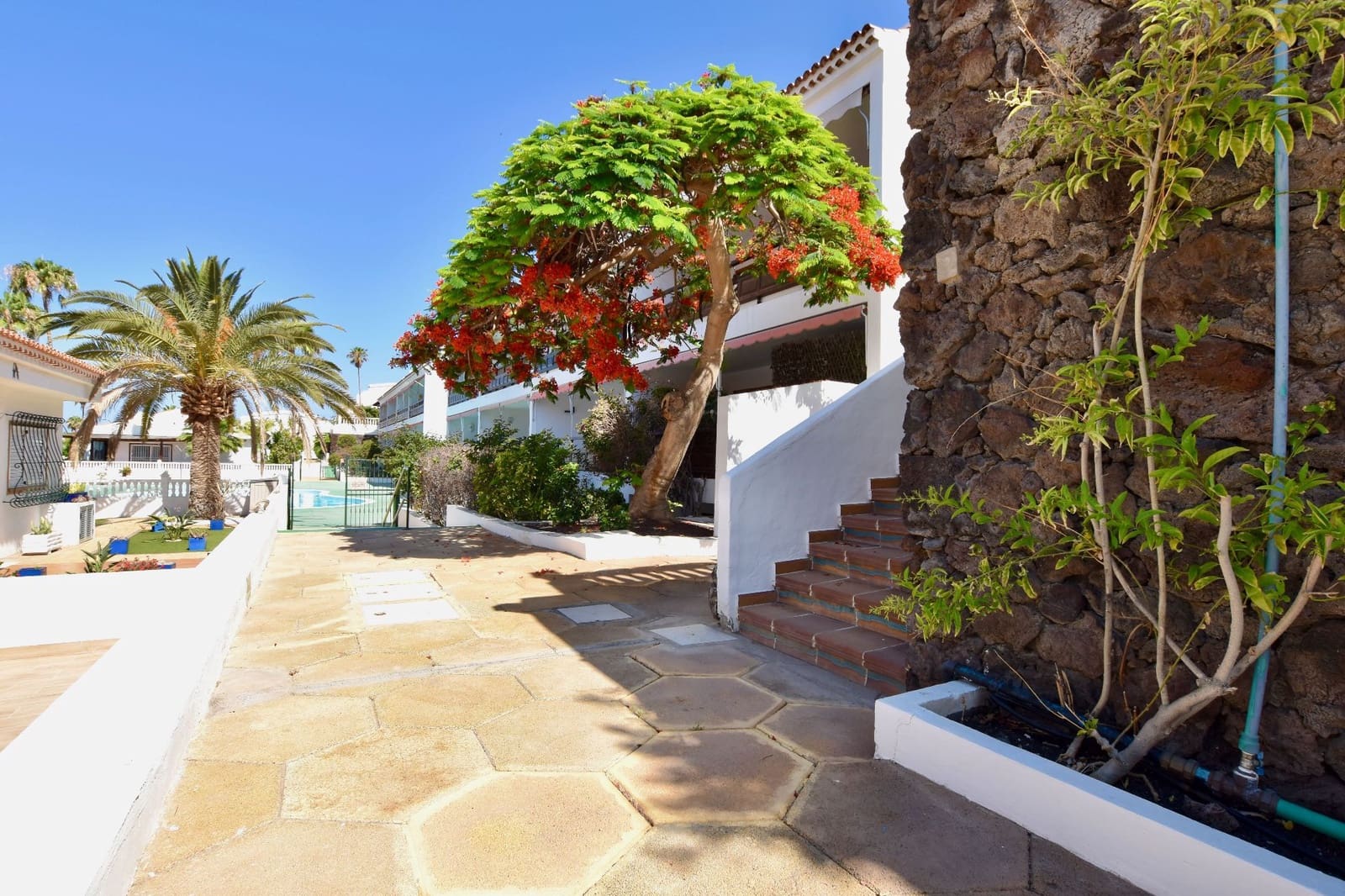 2 makuuhuone Huoneisto myytävänä paikassa Playa de las Americas mukana uima-altaan - 490 000 € (Ref: 9075712)