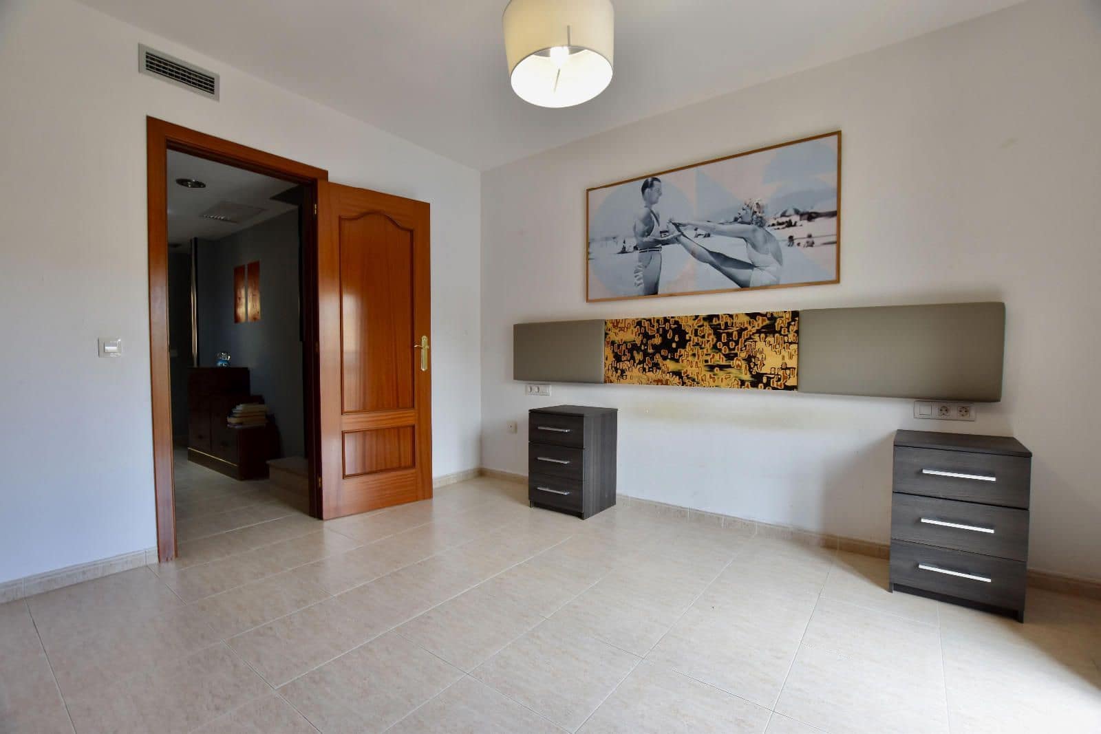 3 slaapkamer Villa te koop in Llano del Camello met zwembad garage - € 370.000 (Ref: 9084920)