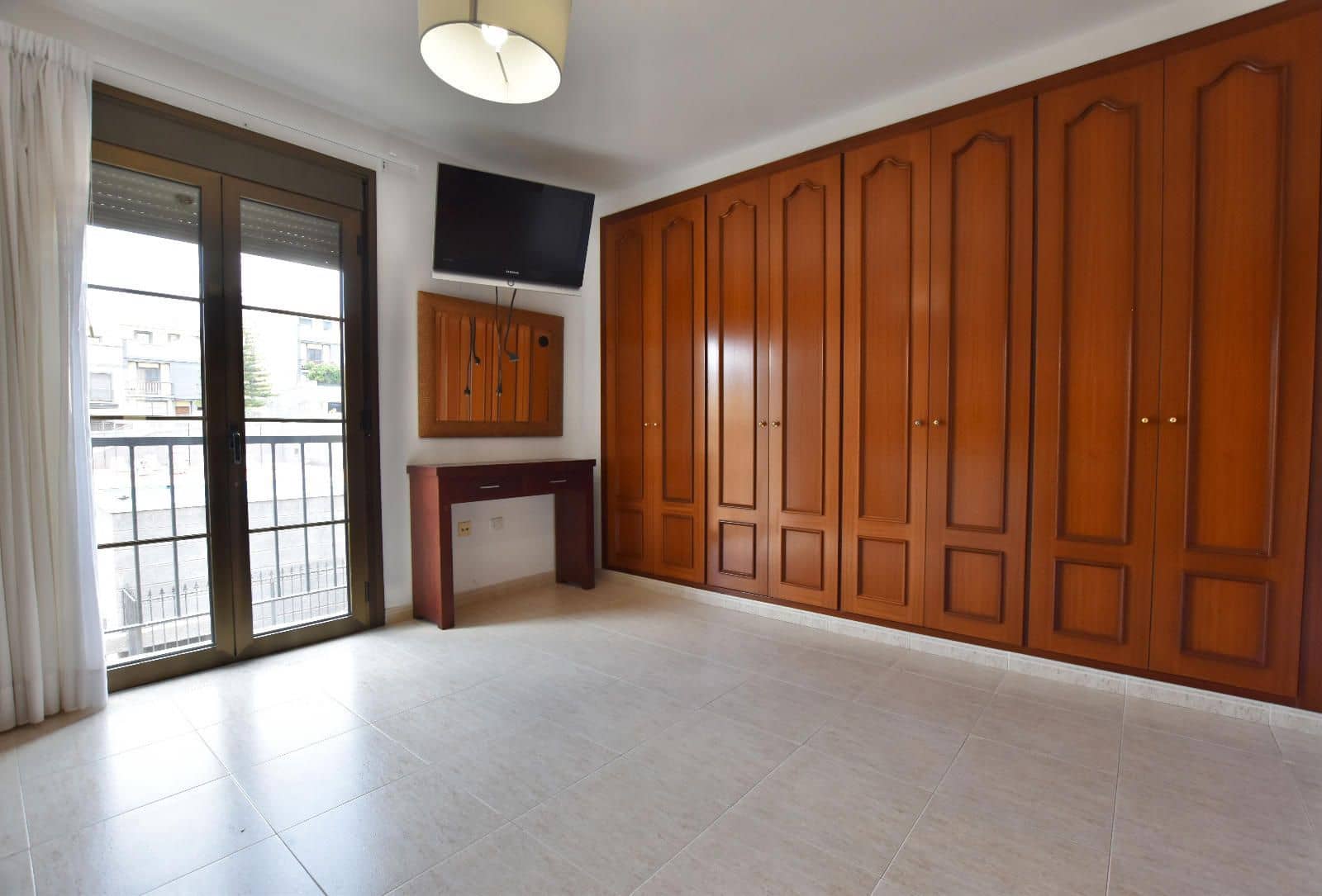 3 slaapkamer Villa te koop in Llano del Camello met zwembad garage - € 370.000 (Ref: 9084920)