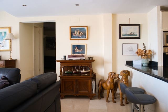 6 slaapkamer Halfvrijstaande villa te koop in Torviscas, Adeje met zwembad garage - € 670.000 (Ref: 9106263)