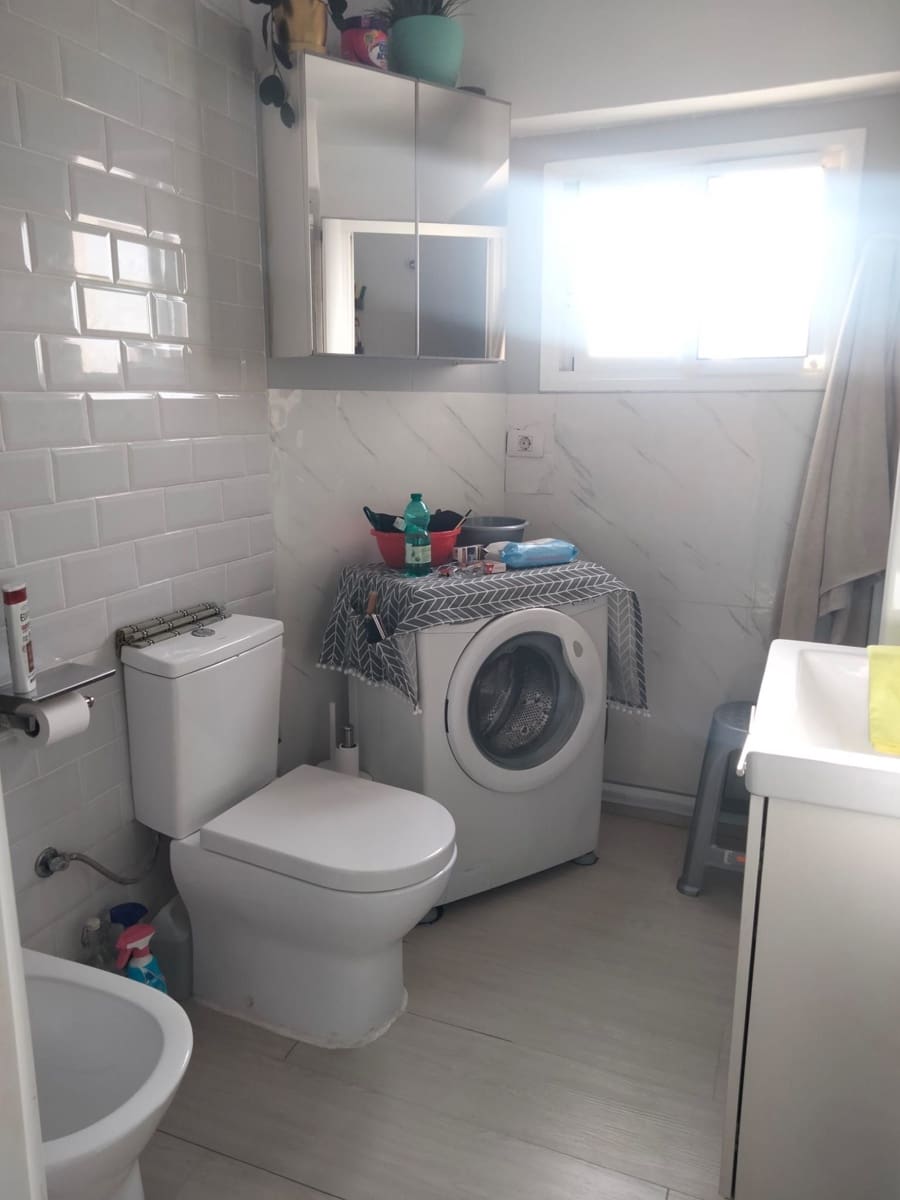 2 slaapkamer Appartement te koop in Los Cristianos met zwembad garage - € 350.000 (Ref: 9113805)