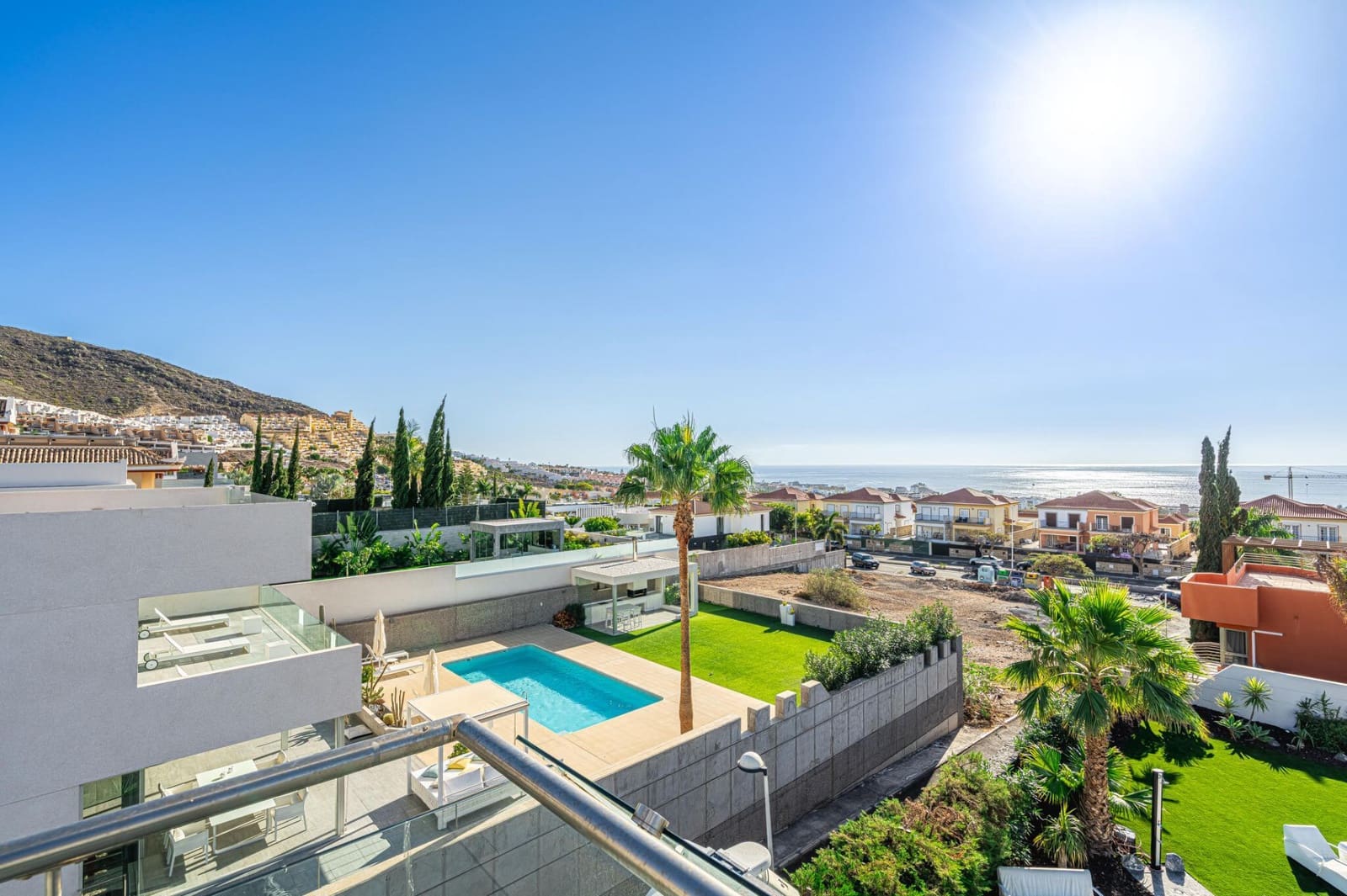 Chalet de 5 habitaciones en El Madroñal en venta con piscina garaje - 2.399.000 € (Ref: 9113806)