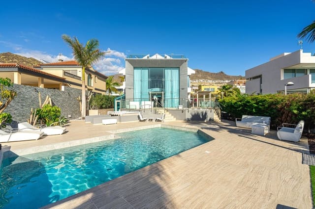 5 soveværelse Villa til salg i El Madroñal, Adeje med swimmingpool garage - € 2.760.000 (Ref: 9113806)