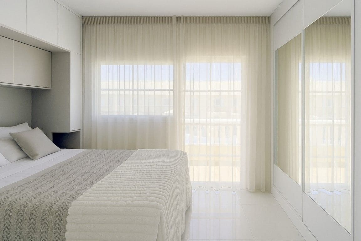 4 soverom Kjedet enebolig til salgs i Playa de las Americas med svømmebasseng garasje - € 890 000 (Ref: 9124631)