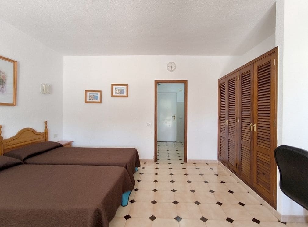 Apartment for sale in Costa Adeje with pool - € 239,000 (Ref: 9126524)