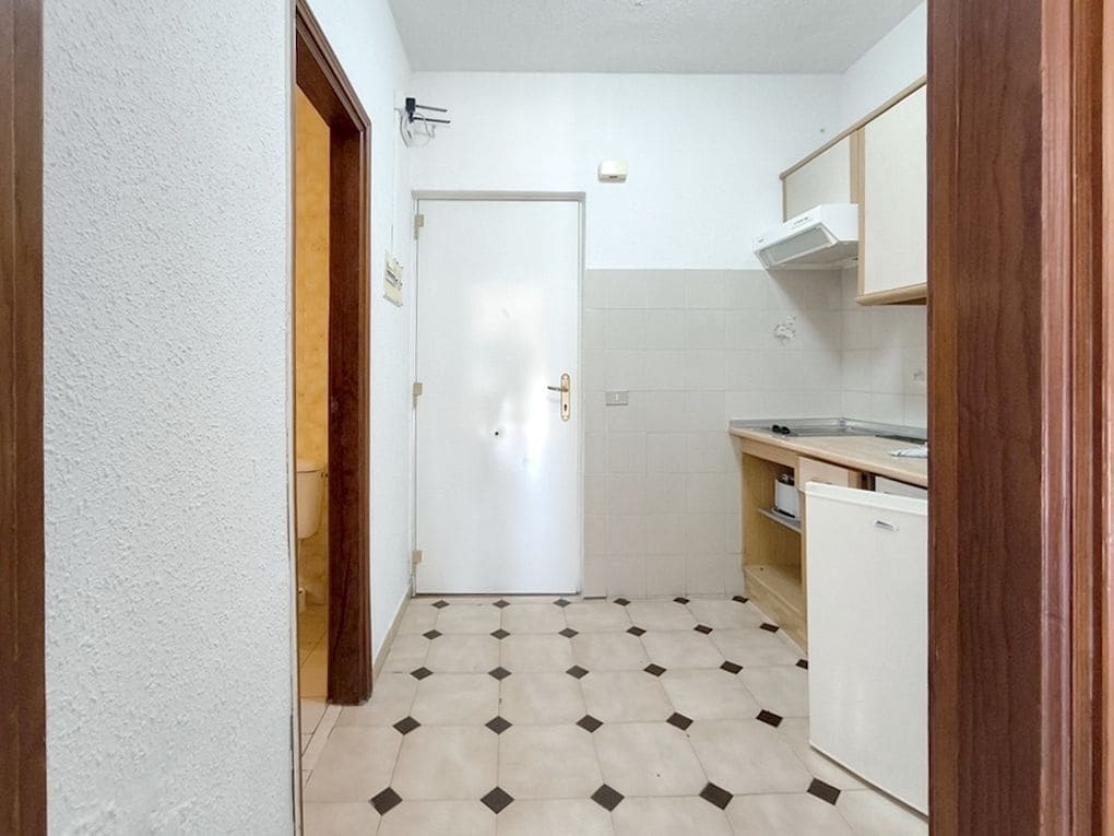 Apartment for sale in Costa Adeje with pool - € 239,000 (Ref: 9126524)