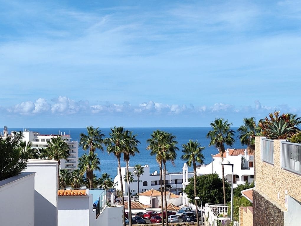 Apartment for sale in Costa Adeje with pool - € 239,000 (Ref: 9126524)