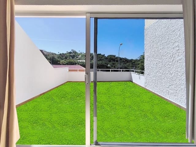 Apartment for sale in San Eugenio Alto, Adeje with pool - € 239,000 (Ref: 9126524)