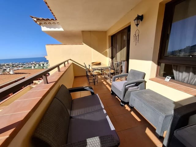 3 slaapkamer Halfvrijstaande villa te koop in El Madroñal, Adeje met zwembad garage - € 440.000 (Ref: 9145223)