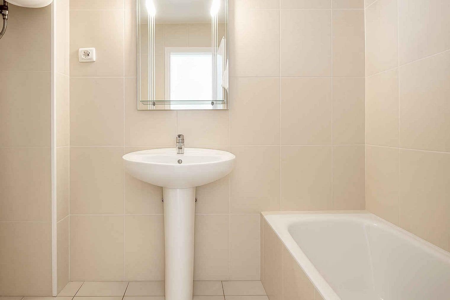 Appartement te koop in Costa Adeje met zwembad - € 189.000 (Ref: 9146746)