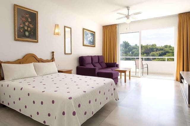 Appartement te koop in San Eugenio Alto, Adeje met zwembad - € 189.000 (Ref: 9146746)