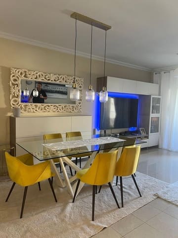 4 slaapkamer Halfvrijstaande villa te koop in Los Cristianos, Arona met zwembad garage - € 690.000 (Ref: 9159257)