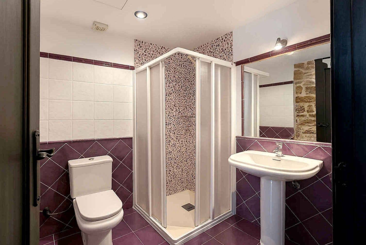 10 soveværelse Hotel til salg i Lugo by - € 1.275.000 (Ref: 9169002)