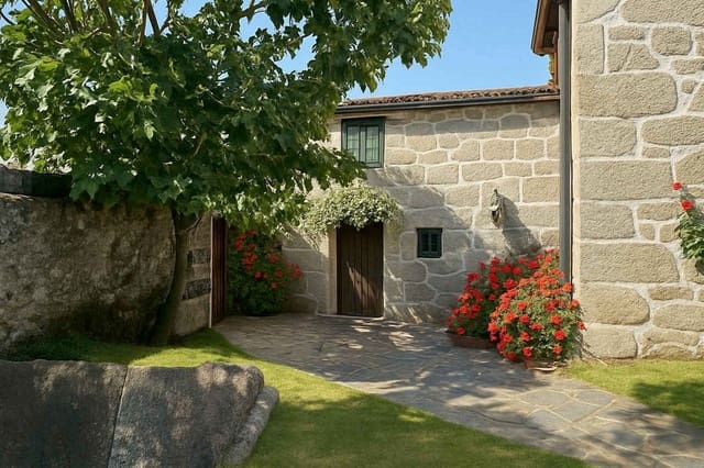 10 bedroom Hotel for sale in Lugo city - € 1,275,000 (Ref: 9169002)