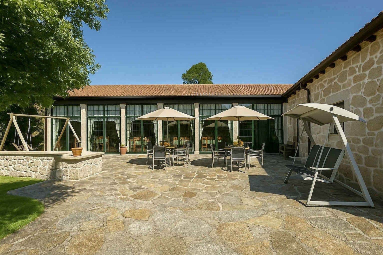 10 soveværelse Hotel til salg i Lugo by - € 1.275.000 (Ref: 9169002)