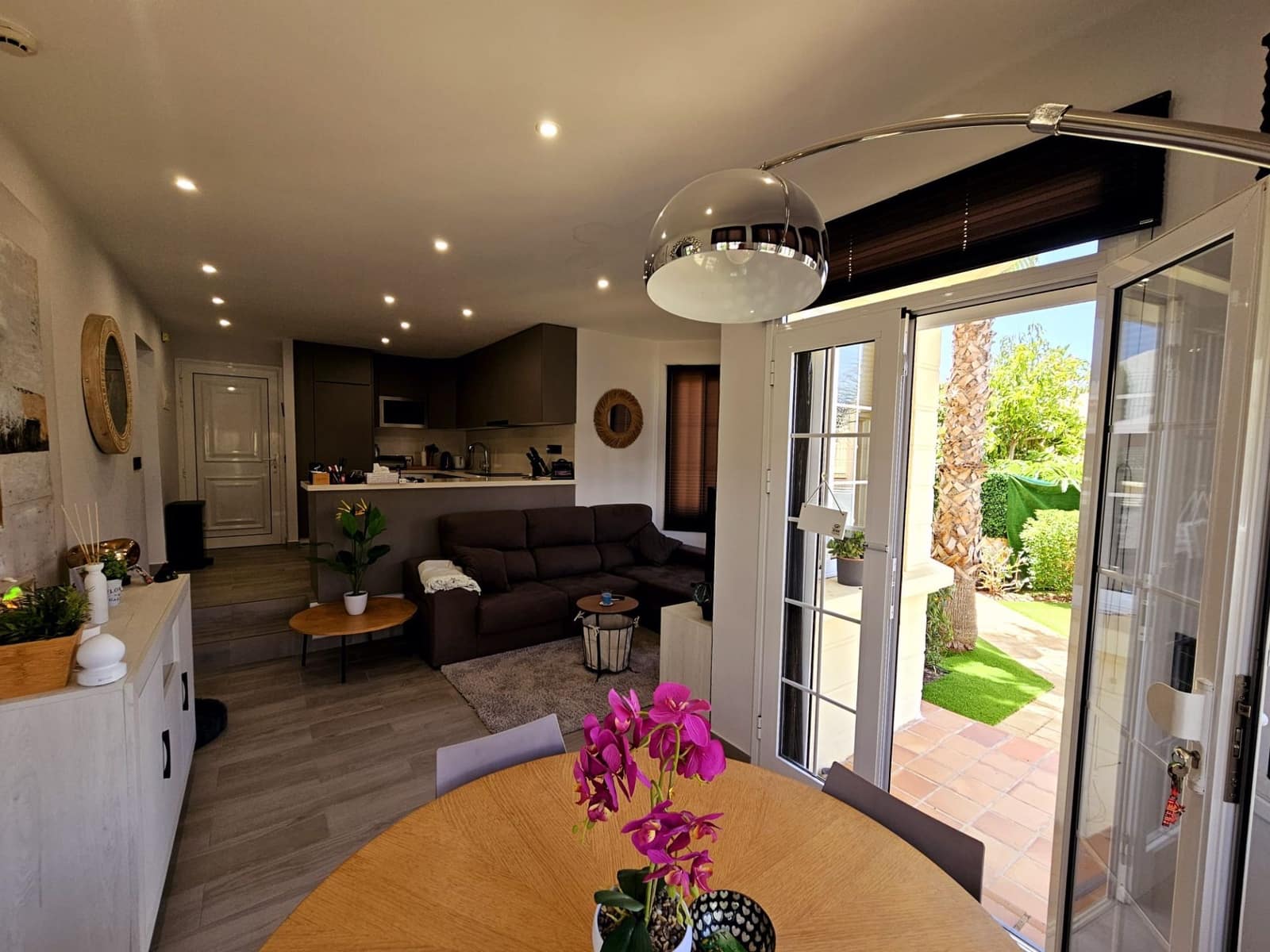 2 slaapkamer Villa te koop in Playa Fanabe met zwembad - € 600.000 (Ref: 9193530)