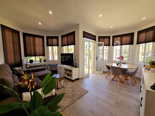 2 slaapkamer Villa te koop in Playa Fañabe, Adeje met zwembad - € 600.000 (Ref: 9193530)