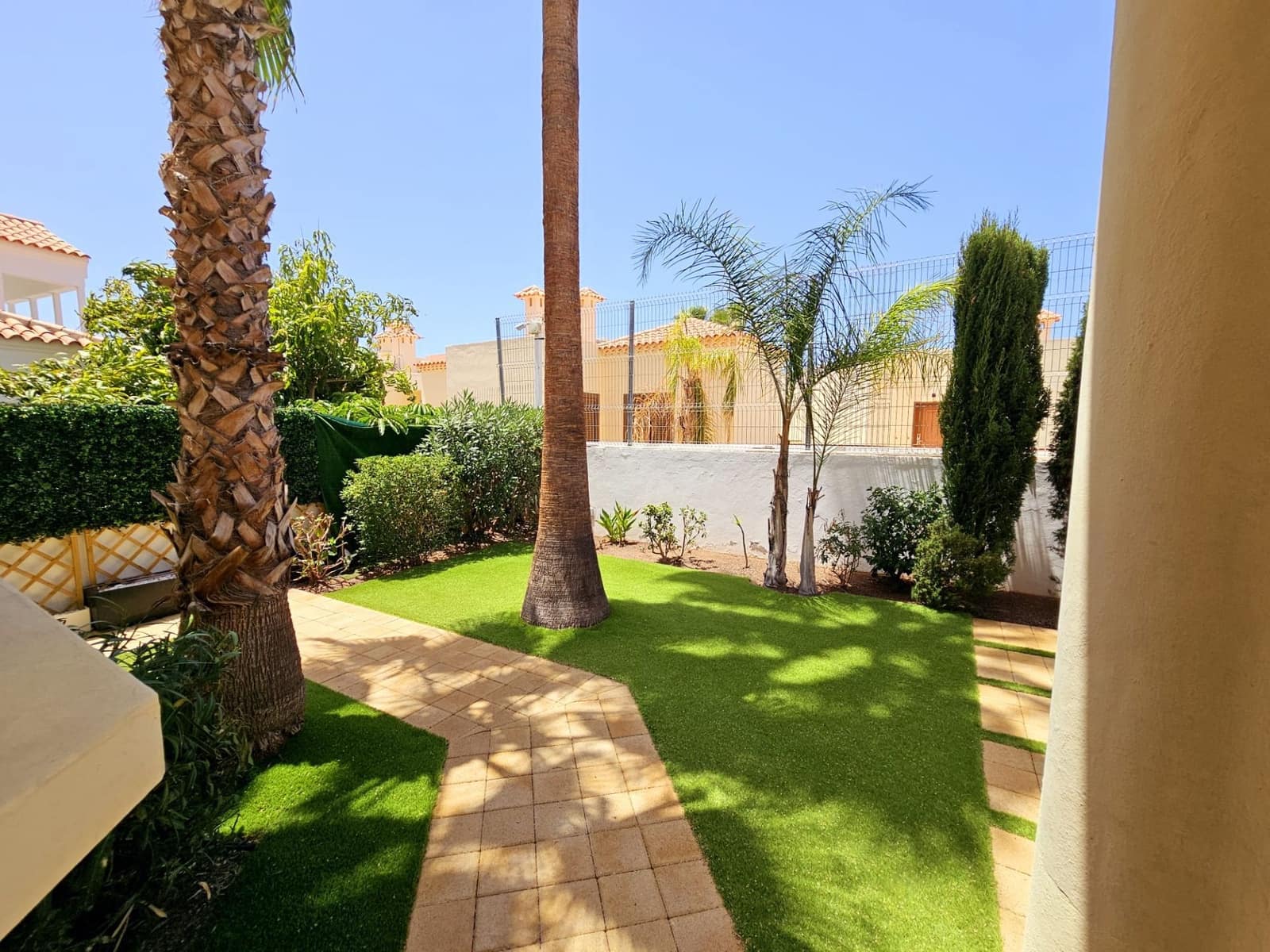 2 slaapkamer Villa te koop in Playa Fanabe met zwembad - € 600.000 (Ref: 9193530)