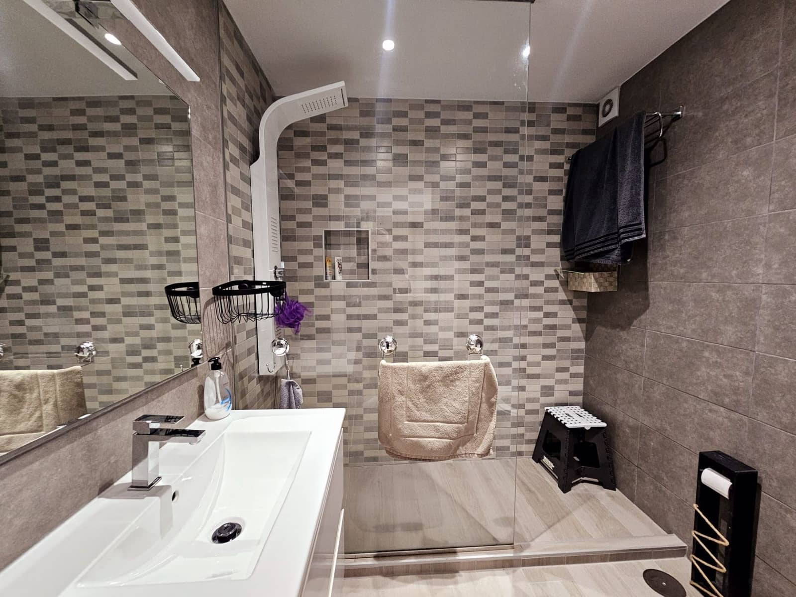 2 slaapkamer Villa te koop in Playa Fanabe met zwembad - € 600.000 (Ref: 9193530)