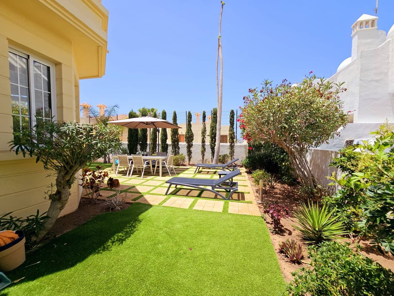 2 slaapkamer Villa te koop in Playa Fanabe met zwembad - € 600.000 (Ref: 9193530)