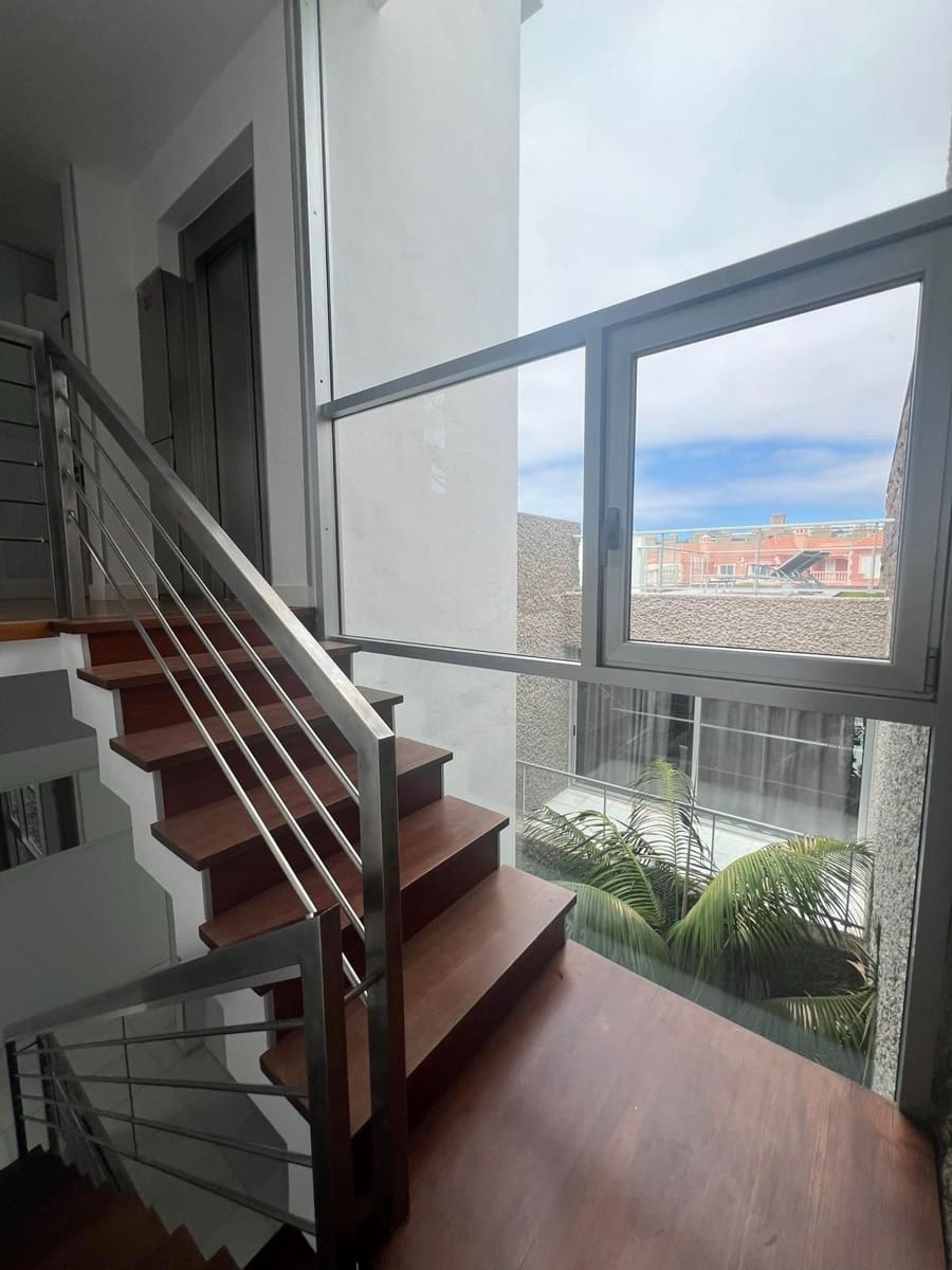 5 soveværelse Villa til salg i Playa del Duque med swimmingpool garage - € 2.930.000 (Ref: 9195263)