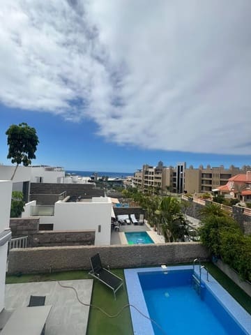 5 soverom Villa til salgs i Playa del Duque, Adeje med svømmebasseng garasje - € 2 930 000 (Ref: 9195263)