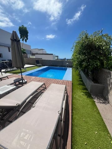 5 soverom Villa til salgs i Playa del Duque, Adeje med svømmebasseng garasje - € 2 930 000 (Ref: 9195263)