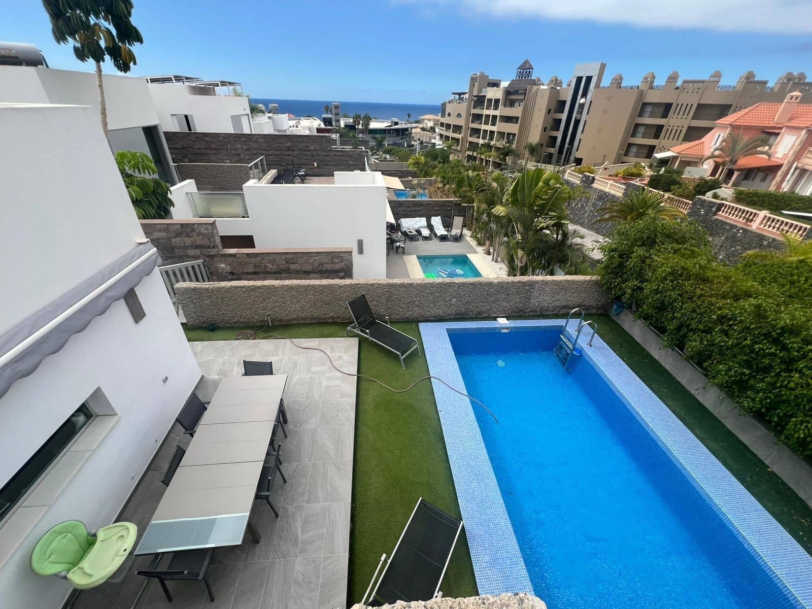 5 soveværelse Villa til salg i Playa del Duque med swimmingpool garage - € 2.930.000 (Ref: 9195263)