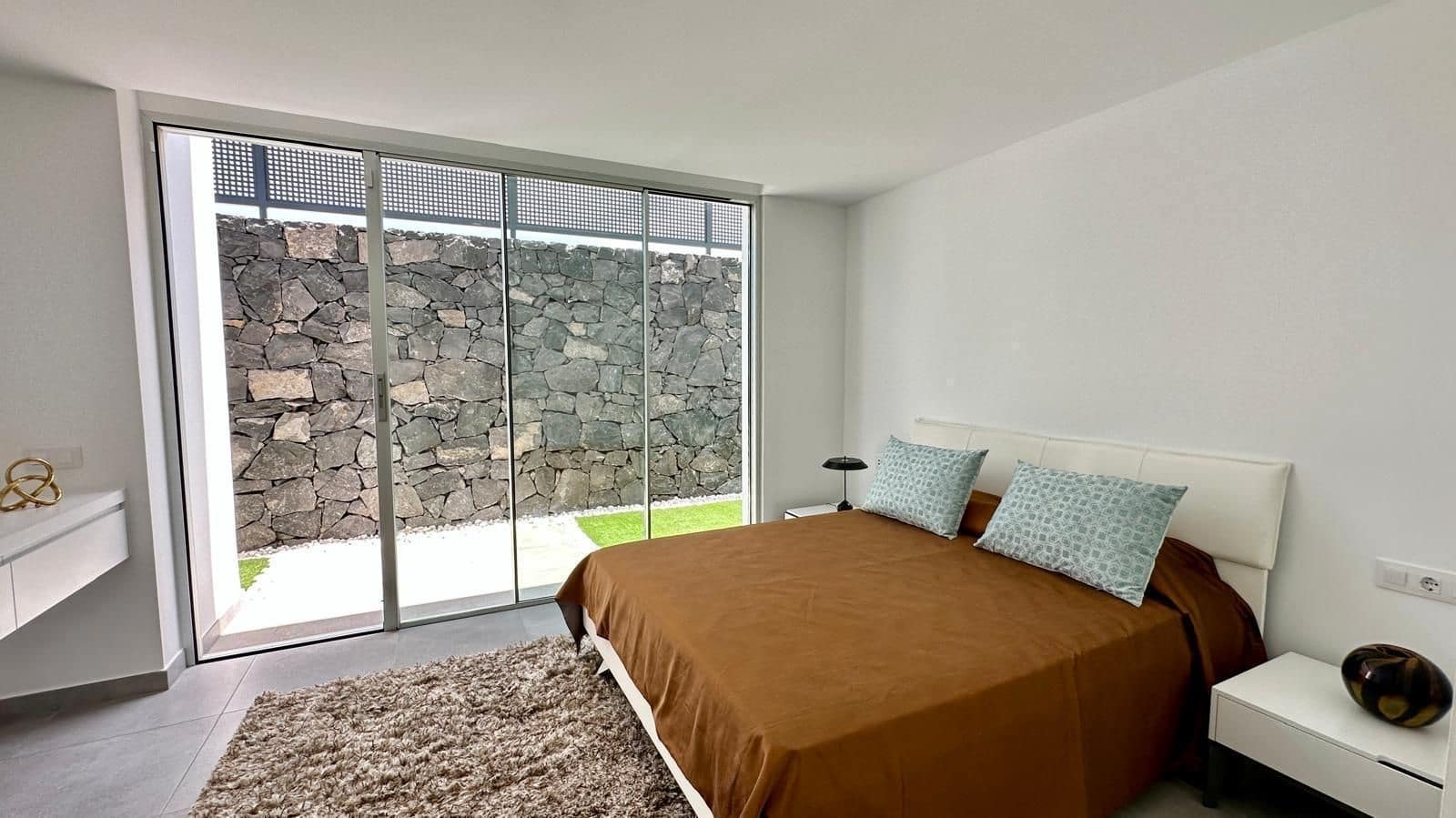 3 slaapkamer Villa te koop in Costa Adeje met zwembad garage - € 1.590.000 (Ref: 9197479)