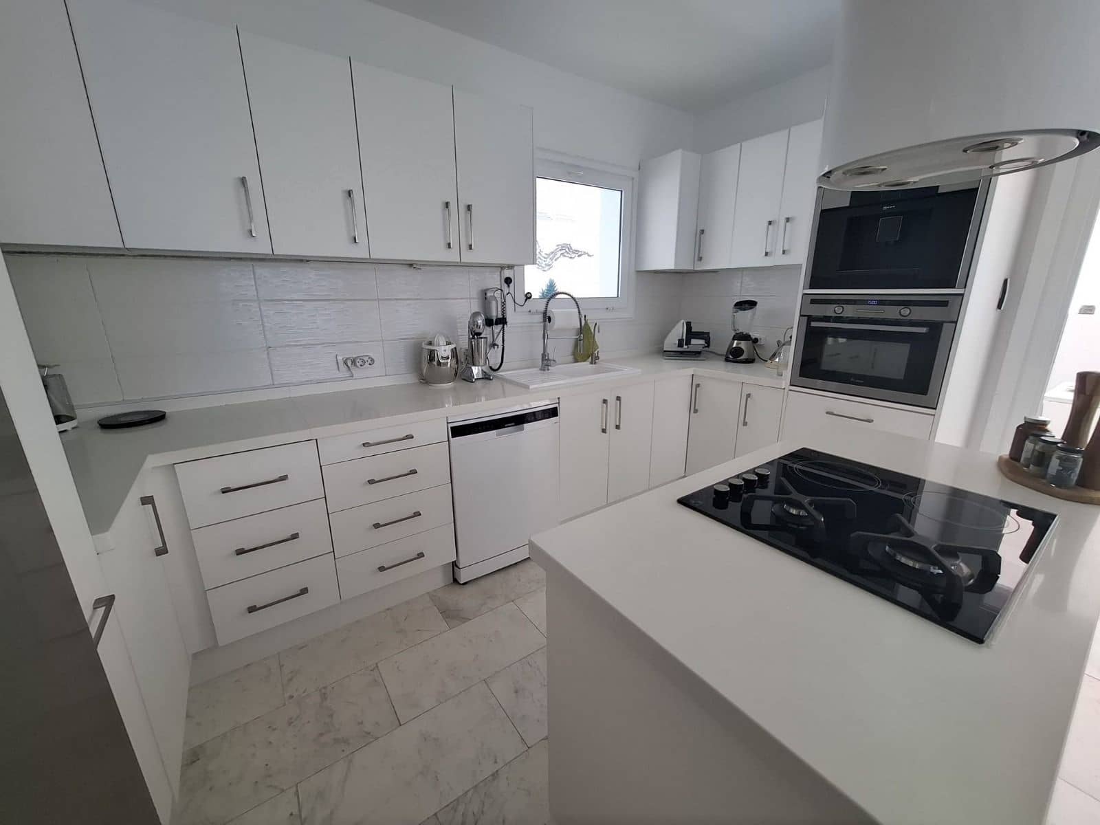 3 sypialnia Willa na sprzedaż w La Caldera z basenem garażem - 1 900 000 € (Ref: 9197480)