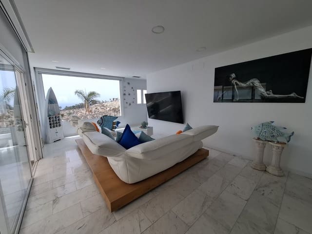 3 sovrum Villa till salu i La Caldera, Adeje med pool garage - 1 900 000 € (Ref: 9197480)