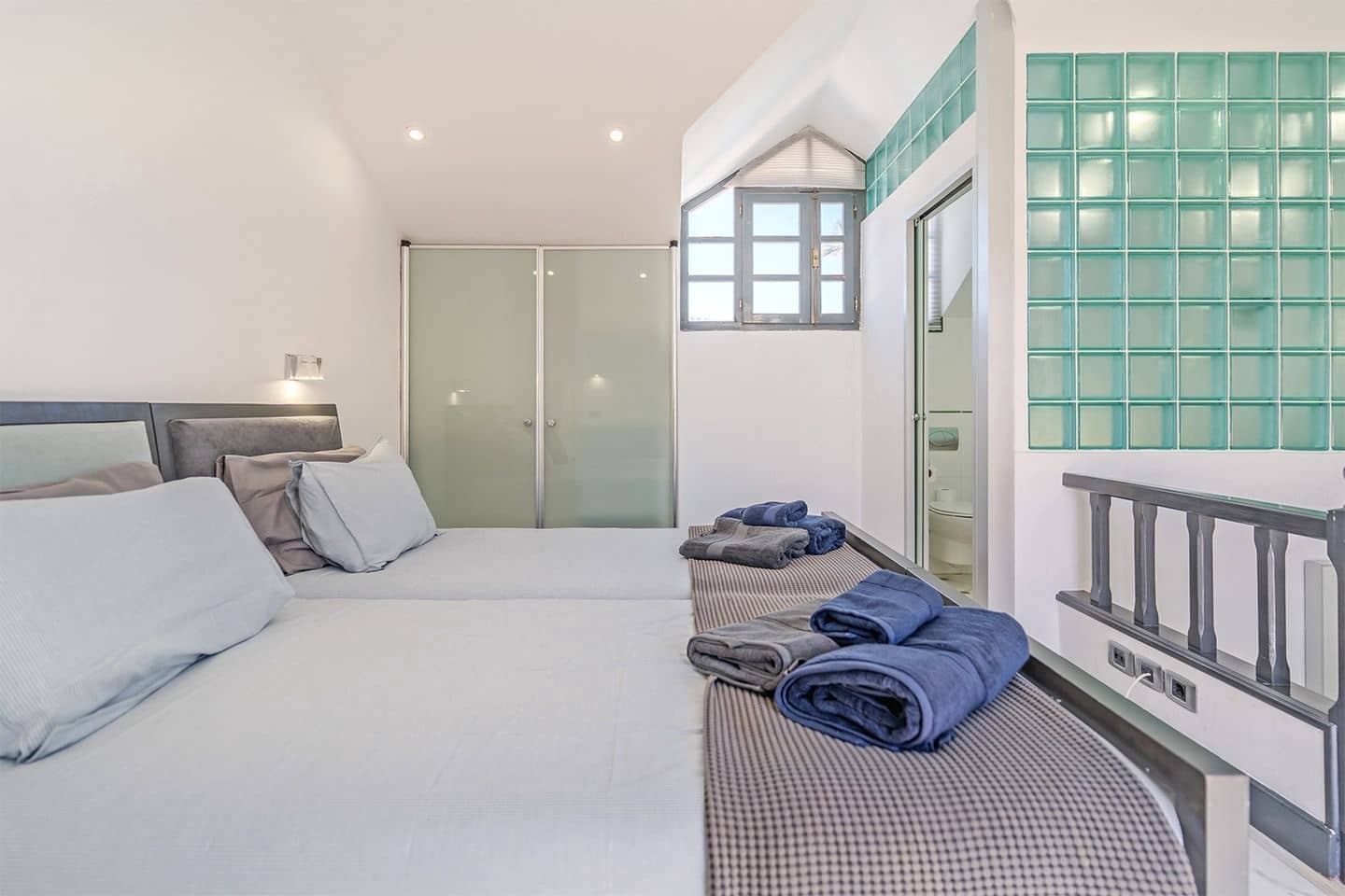 3 chambre Villa/Maison à vendre à Playa de las Americas avec piscine - 1 590 000 € (Ref: 9200275)