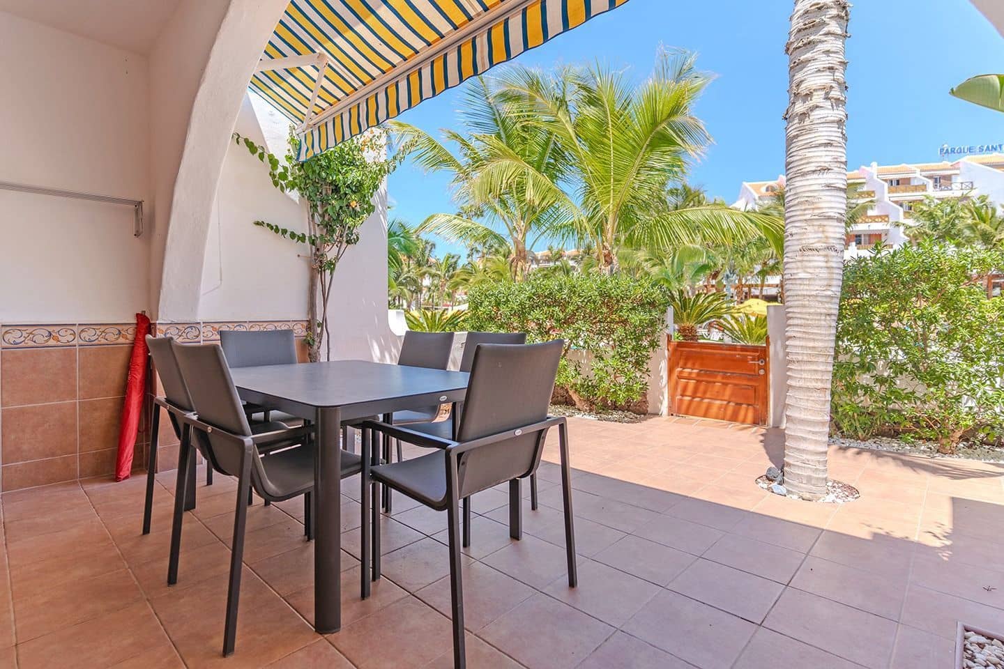 3 chambre Villa/Maison à vendre à Playa de las Americas avec piscine - 1 590 000 € (Ref: 9200275)