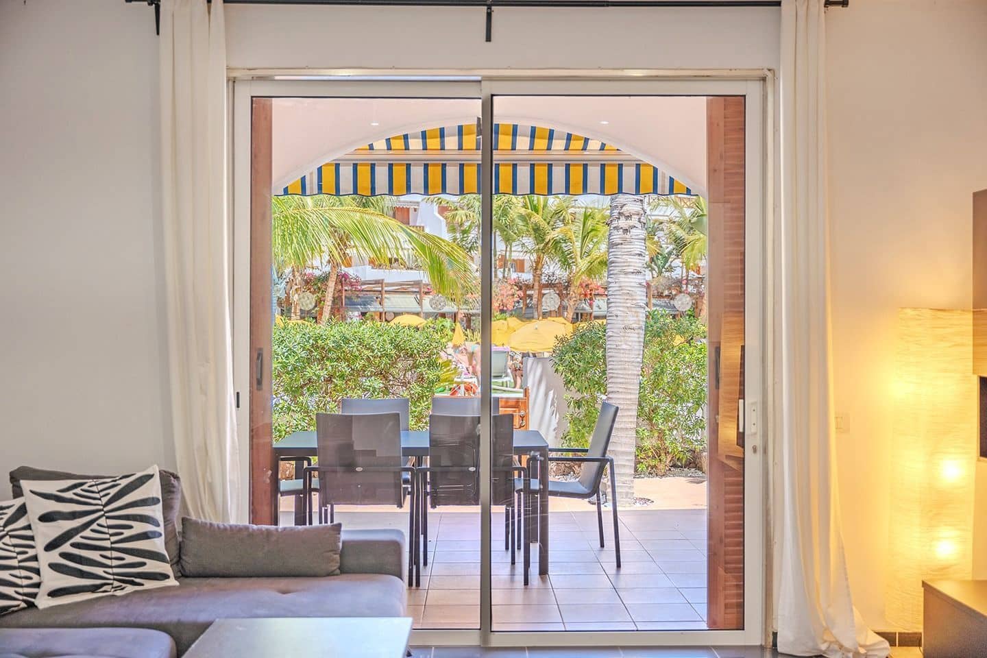 3 chambre Villa/Maison à vendre à Playa de las Americas avec piscine - 1 590 000 € (Ref: 9200275)